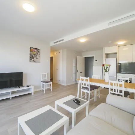 Cubo's Marques With Free Parking Apartment *